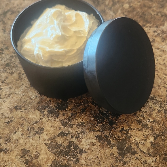 ♡Tallow Whip Infused w/ Essential Oils of Lavender,Vetiver,and Bergamot 4 Oz - Picture 2 of 2